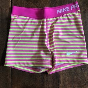 NWOT Nike pro compression shorts
